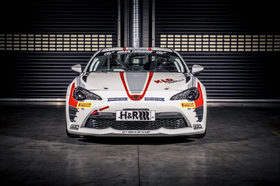  Toyota GT 86 CS Cup by TMG 2017 года  (фото 2 из 8)
